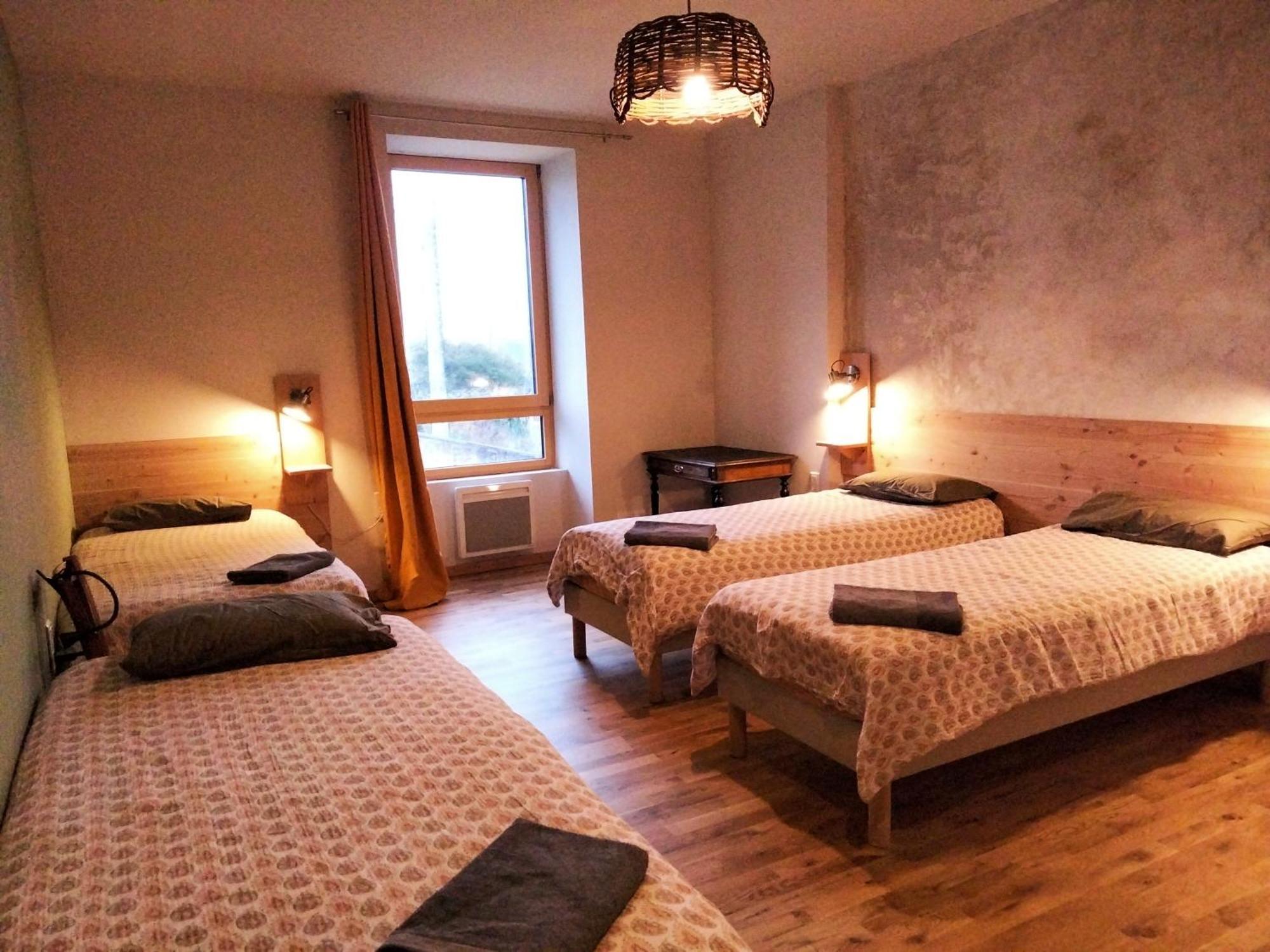 A La Belle Etoile Hotel Mellionnec Екстериор снимка